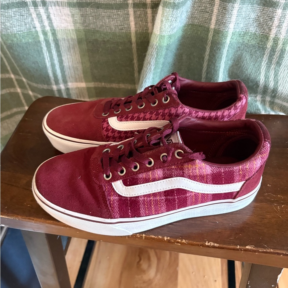 Vans Ward platform mixed plaid Red and White Sneakers women’s 9.5